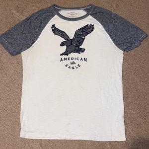 mens small American eagle short sleeve shirt